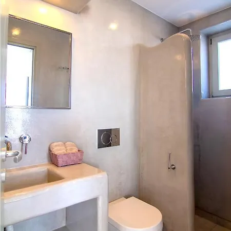 Olive Garden Luxury Apartment