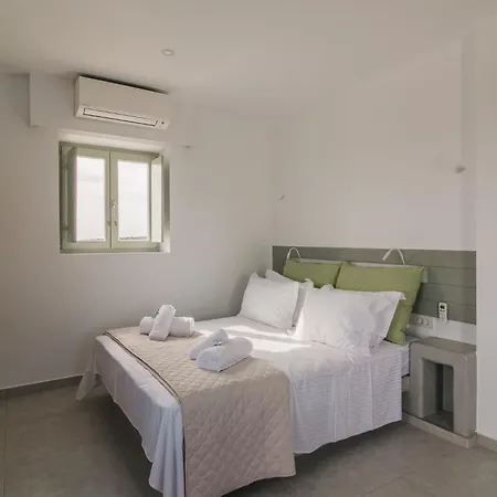 Olive Garden Luxury Apartment